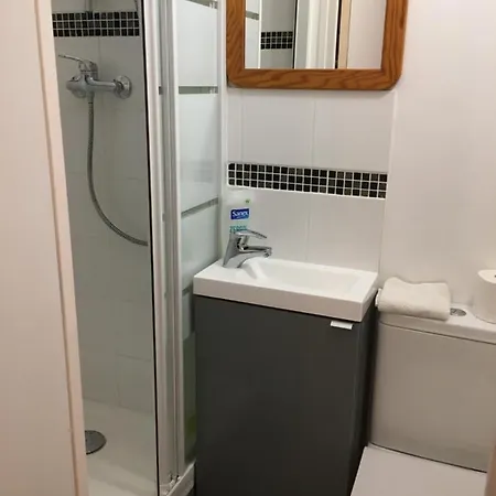 Studio 11m2 - Proche De Saint Germain En Laye דירה *